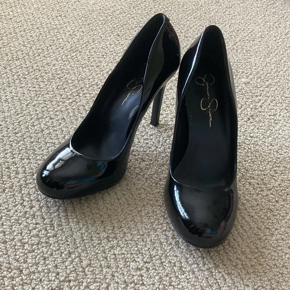 Jessica Simpson Platinum Black Stiletto High Heels Shiny Size 9 Like New